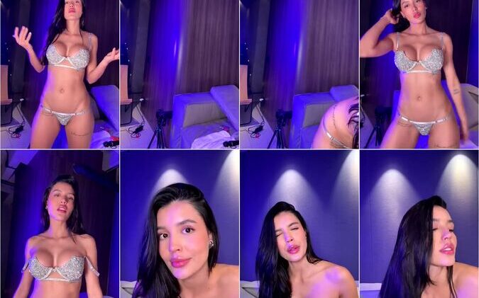 Hanna Miller Shows Off Her Tits On Livestream